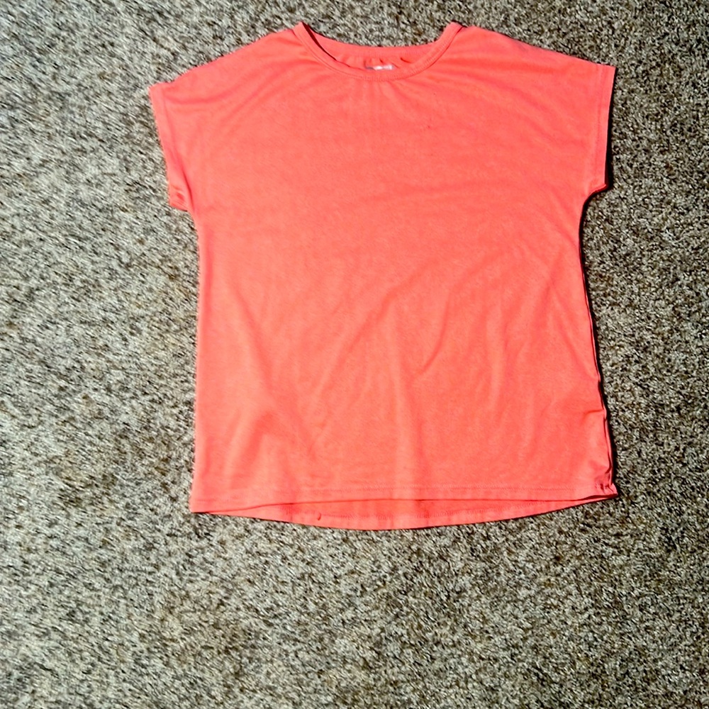 Short sleeve shirt